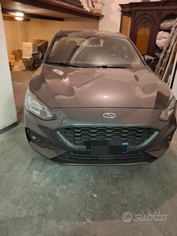 Usata Ford Focus ST-Line 150 CV (110 kW) 2018 Grigio Berlina