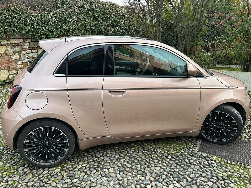 Usata Fiat 500e La Prima 42 kW (58 CV) 2023 Utilitaria