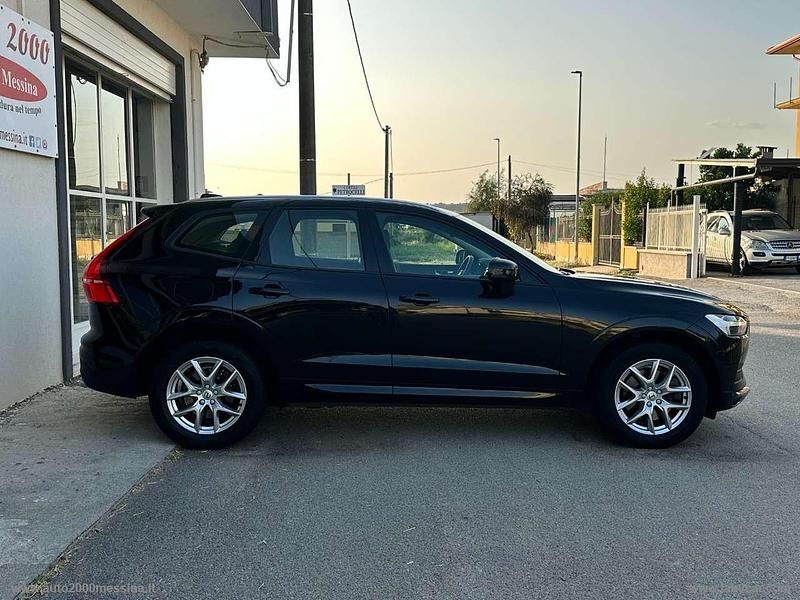Usata Volvo XC60 Momentum 197 CV (144 kW) 2021 Nero SUV
