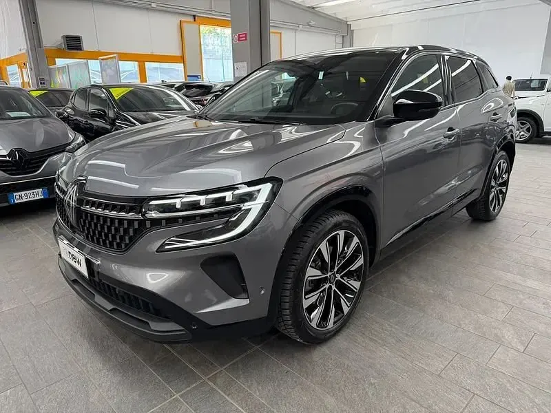 Usata Renault Austral Techno 199 CV (146 kW) 2026 Grigio SUV