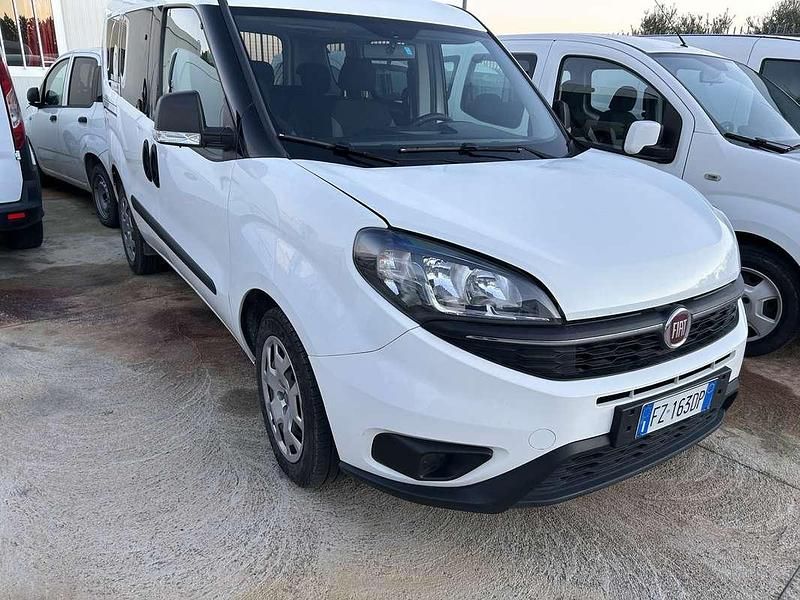 Usata Fiat Doblò Pop 105 CV (77 kW) 2019 Monovolume