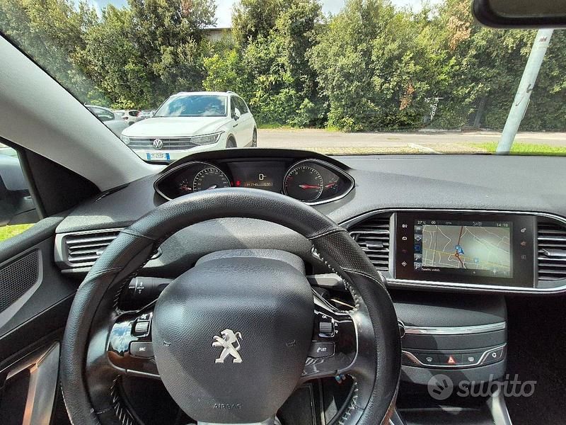 Usata Peugeot 308 Active 131 CV (96 kW) 2016 Berlina