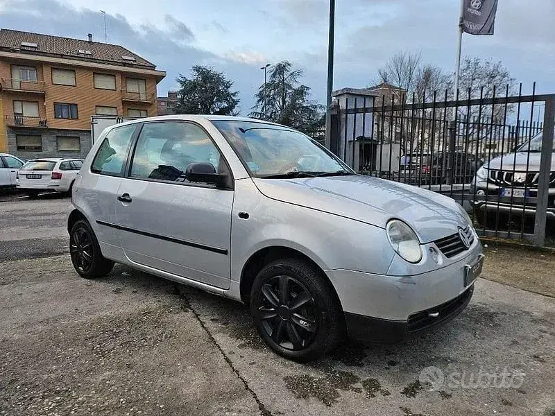 Usata VW Lupo Trendline 60 CV (44 kW) 2002 Grigio Utilitaria