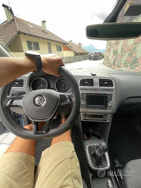 Usata VW Polo 75 CV (55 kW) 2016 Blu Utilitaria