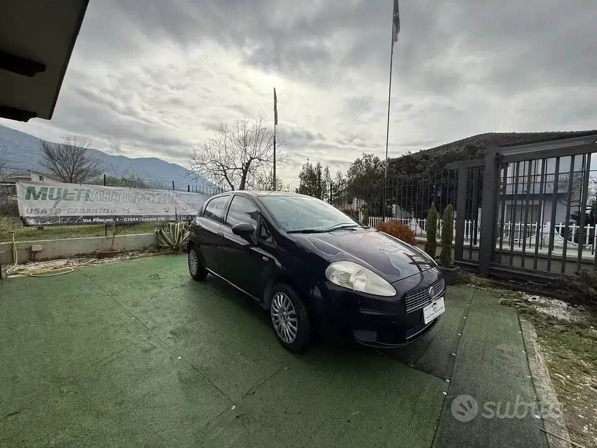Usata Fiat Punto 75 CV (55 kW) 2009 Utilitaria