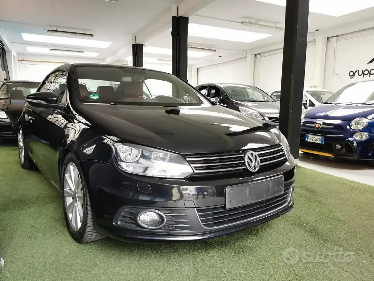 Usata VW Eos 122 CV (89 kW) 2012 Nero Cabrio