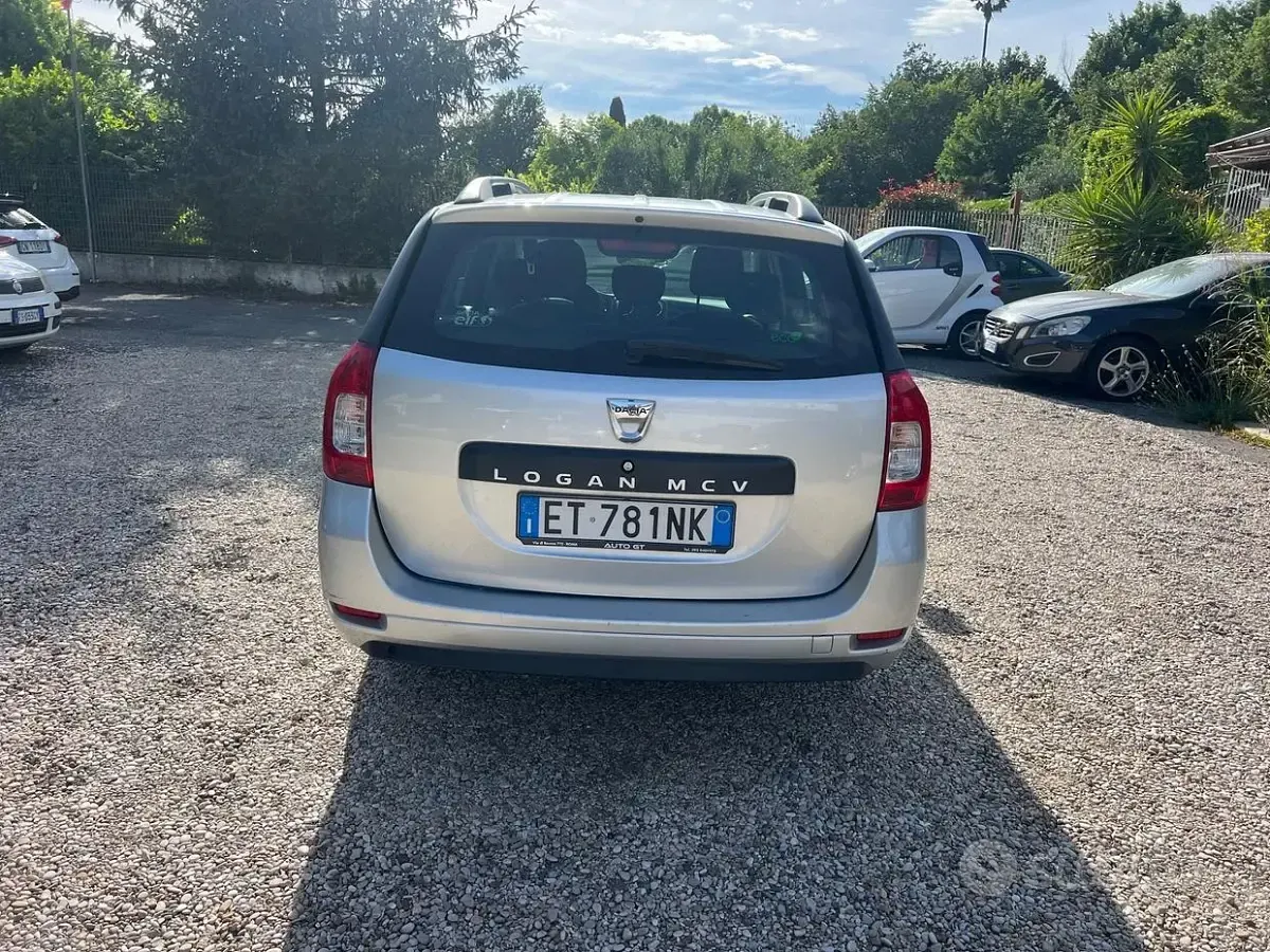 Usata Dacia Logan MCV Lauréate 90 CV (66 kW) 2014 Grigio Station wagon