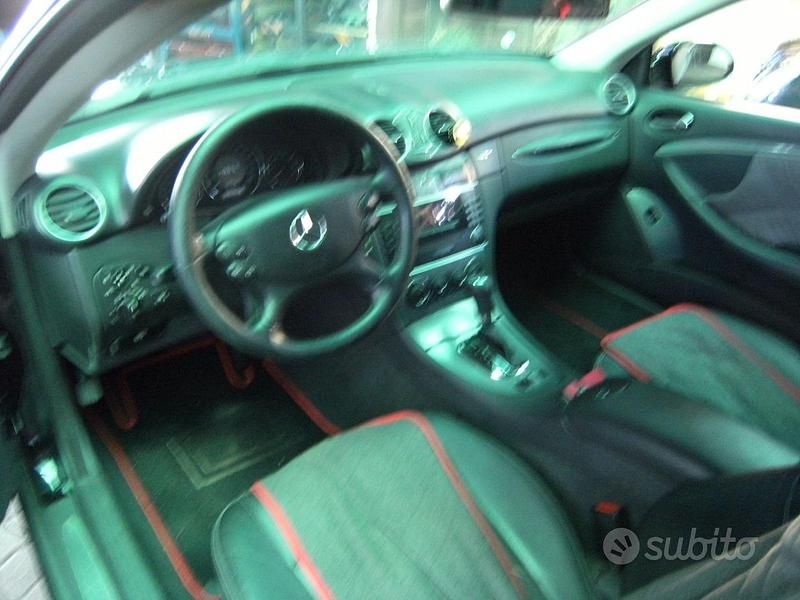 Usata Mercedes CLK200 160 CV (117 kW) 2004 Nero Cabrio