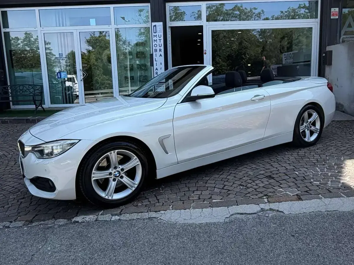 Usata BMW 425 Sport Line 218 CV (160 kW) 2016 Bianco Cabrio