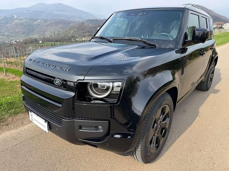 Nuova Land Rover Defender SE Dynamic 200 CV (147 kW) 2026 Santorini black SUV