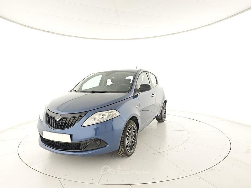 Usata Lancia Ypsilon Silver 69 CV (50 kW) 2023 Blu Utilitaria