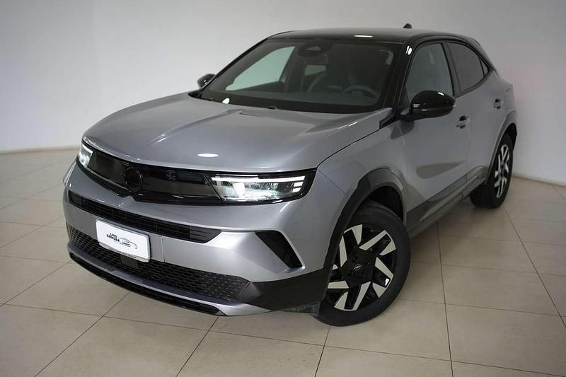 Usata Opel Mokka 131 CV (96 kW) 2025 Kontrast grey SUV