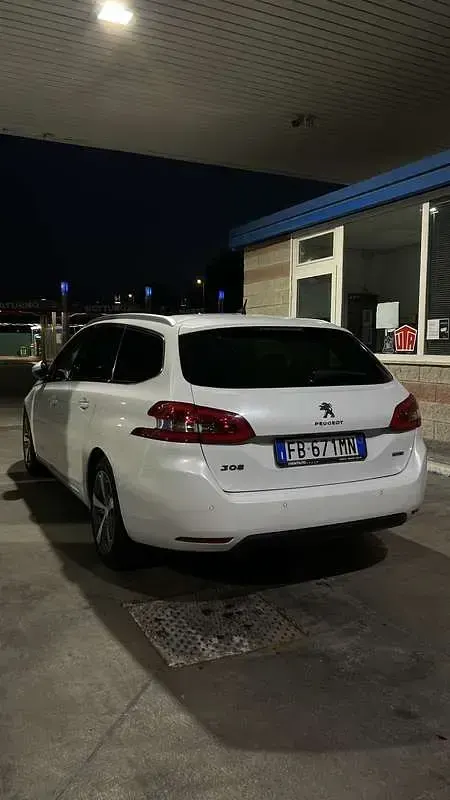 Usata Peugeot 308 SW GT-line 120 CV (88 kW) 2016 Station wagon
