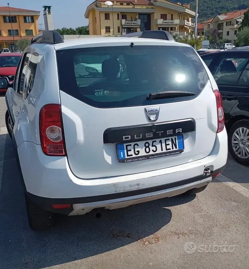 Usata Dacia Duster 105 CV (77 kW) 2011 Grigio SUV