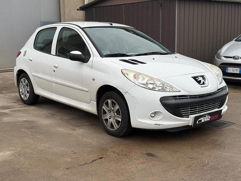 Usata Peugeot 206 59 CV (43 kW) 2010 Bianco Berlina