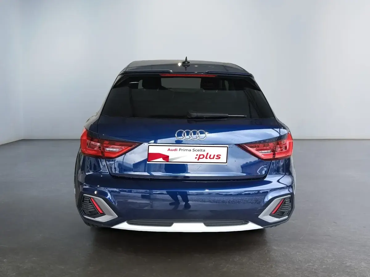 Usata Audi A1 Business 95 CV (69 kW) 2025 Blu SUV