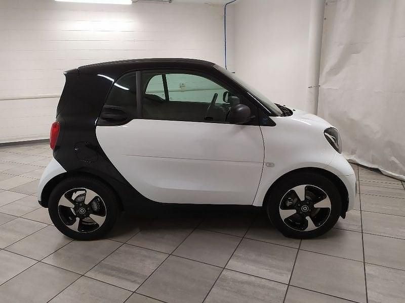 Usata Smart ForTwo Electric Drive Passion 59 kW (81 CV) 2022 Bianco Berlina