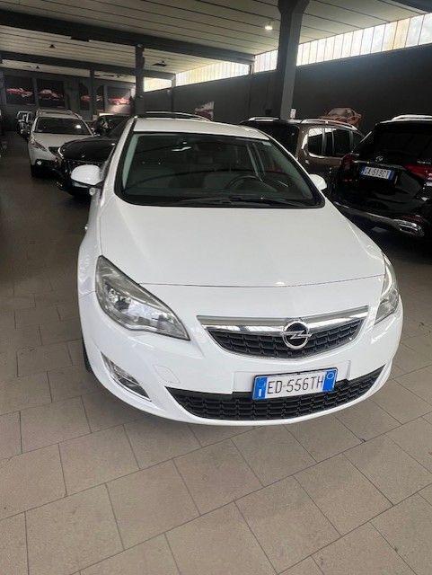 Usato 2010 Opel Astra 1.7 Diesel 110 CV (5.800 €)