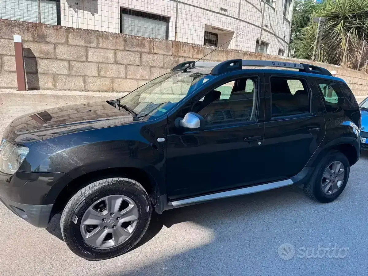 Usata Dacia Duster Lauréate 110 CV (80 kW) 2014 SUV