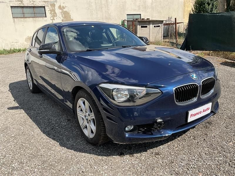 Usata BMW 116 Sport Line 116 CV (85 kW) 2015 Blu Utilitaria