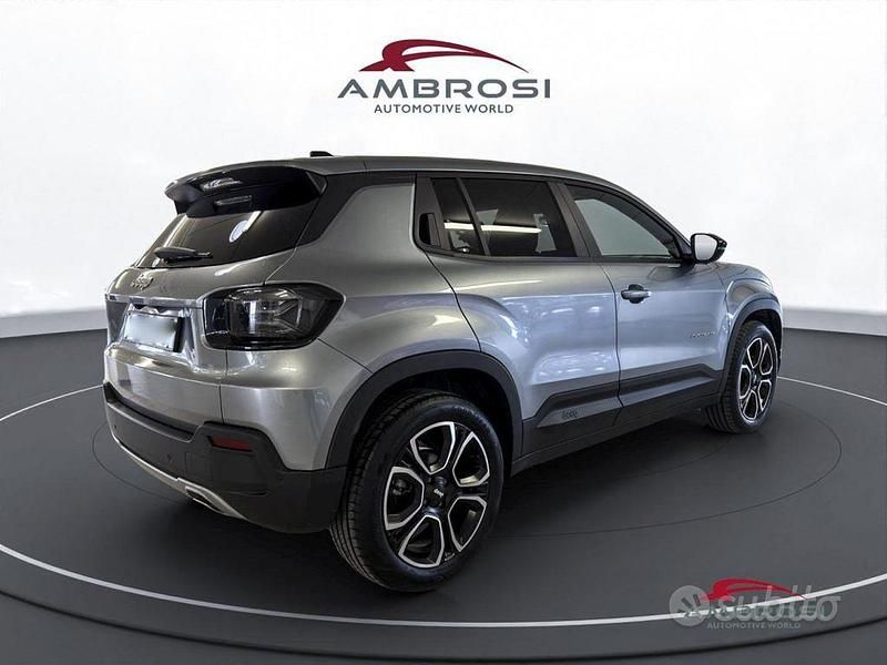 Usata Jeep Avenger Summit 101 CV (74 kW) 2025 Grigio SUV