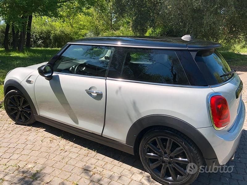 Usata Mini Cooper D 116 CV (85 kW) 2018 Bianco Utilitaria