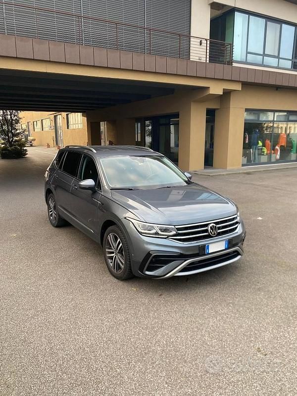 Usata VW Tiguan Allspace Elegance 150 CV (110 kW) 2022 Grigio SUV