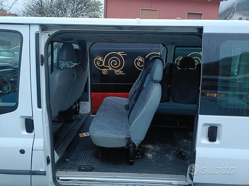 Begagnad Ford Transit 2011 Vit Sedan