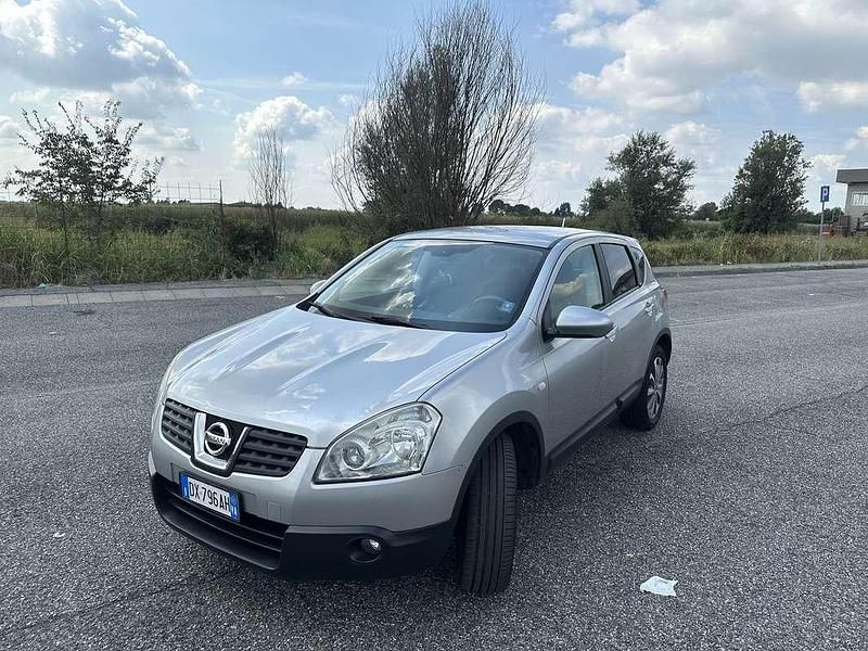 Usata Nissan Qashqai N-TEC 150 CV (110 kW) 2009 Argento SUV