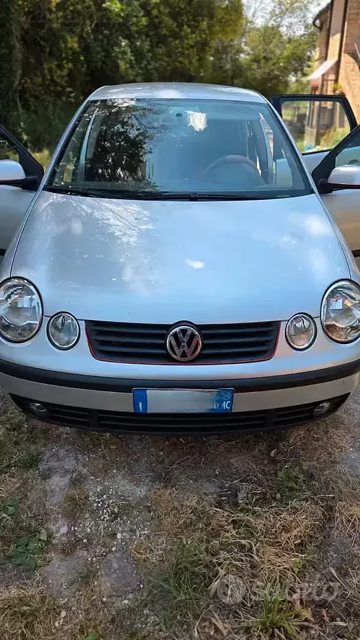 Usata VW Polo 75 CV (55 kW) 2004 Grigio Utilitaria