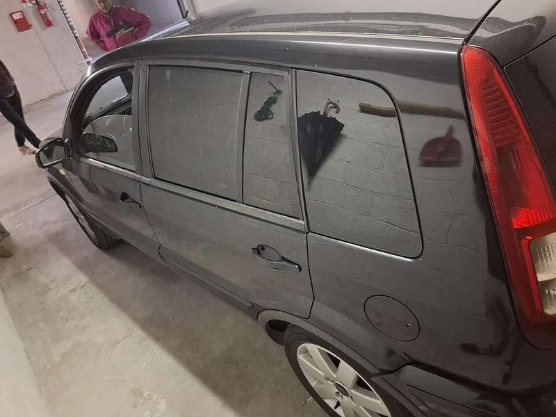Usata Ford Focus 90 CV (66 kW) 2007 Berlina