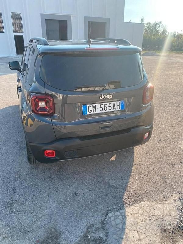 Usata Jeep Renegade 130 CV (95 kW) 2023 Grigio SUV