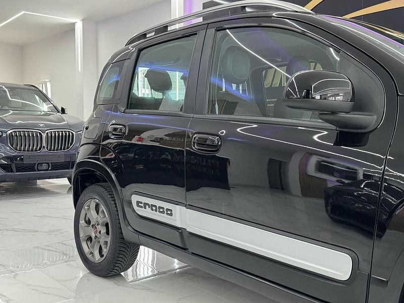 Usata Fiat Panda Cross Cross 80 CV (58 kW) 2014 Nero Utilitaria