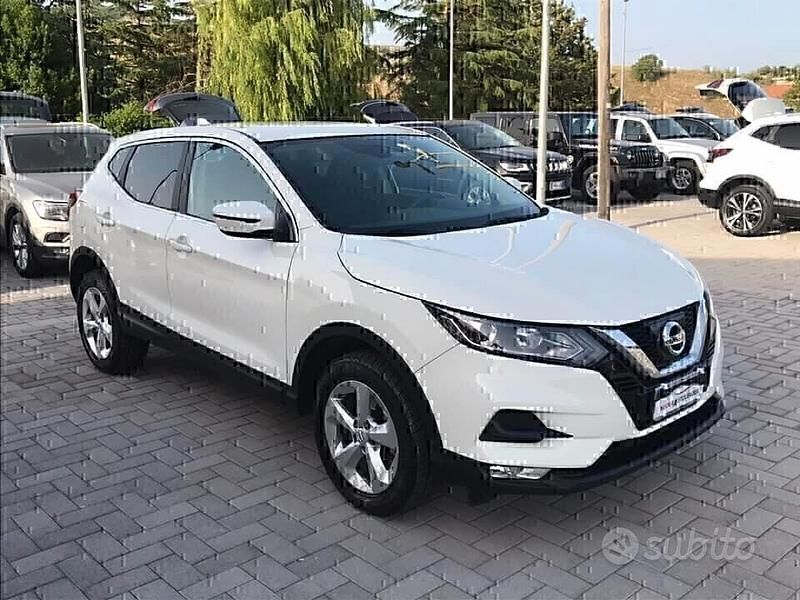 Usata Nissan Qashqai 131 CV (96 kW) 2018 Bianco SUV