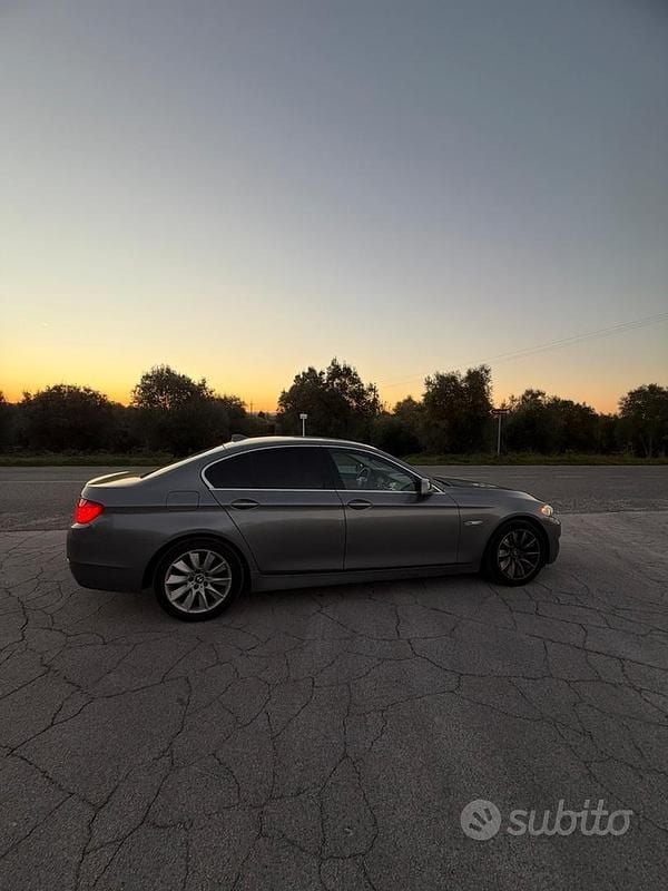 Usata BMW 520 184 CV (135 kW) 2010 Grigio Berlina