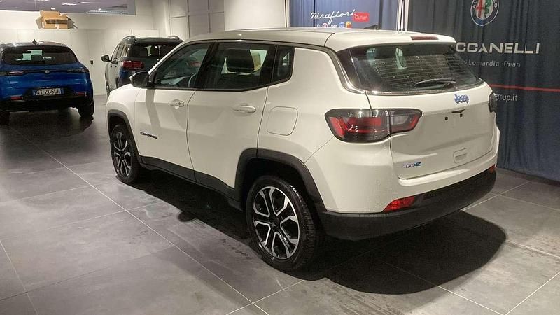Usata Jeep Compass Altitude 190 CV (139 kW) 2024 Bianco SUV