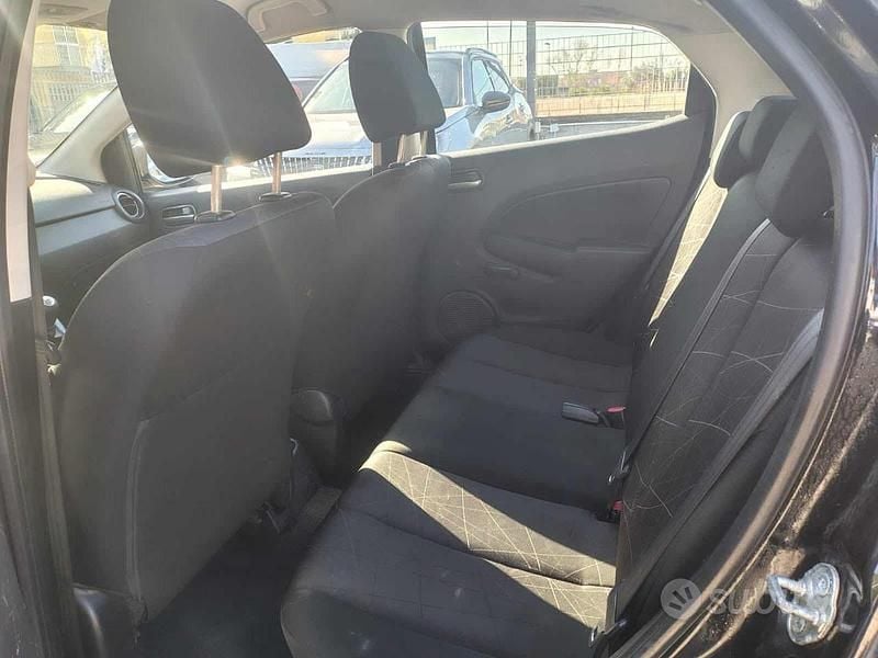 Usata Mazda 2 Trendy 75 CV (55 kW) 2013 Nero Utilitaria