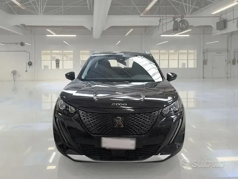 Usata Peugeot 2008 Allure 110 CV (80 kW) 2022 Nero SUV