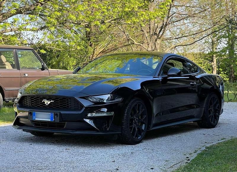 Usata Ford Mustang 290 CV (213 kW) 2019 Nero Coupé