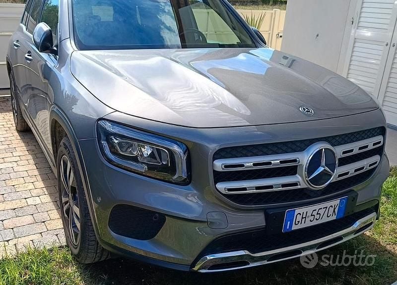 Usata Mercedes GLB200 2021 Grigio SUV