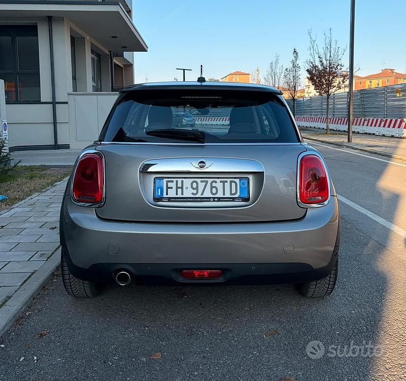 Begagnad Mini ONE 95 HK (69 kW) 2017 Grå Halvkombi