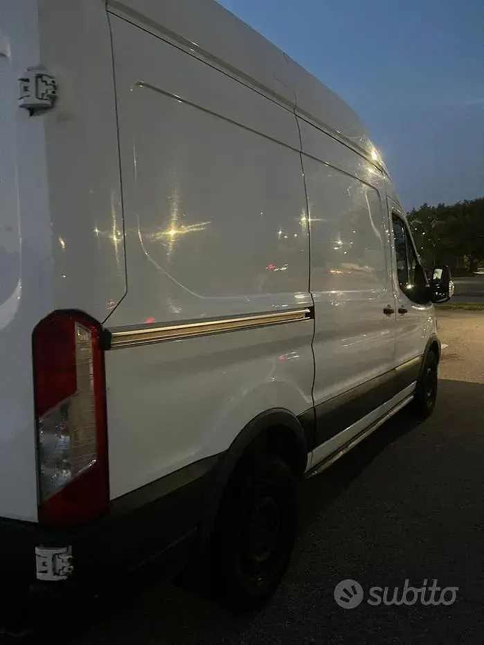 Usata Ford Transit 131 CV (96 kW) 2017 Bianco Furgone