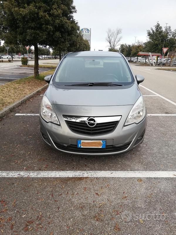 Usata Opel Meriva 120 CV (88 kW) 2012 Monovolume