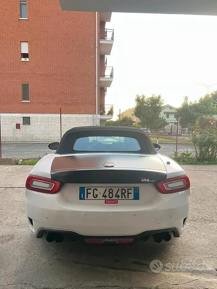 Usata Abarth 124 Spider 170 CV (125 kW) 2016 Bianco Cabrio
