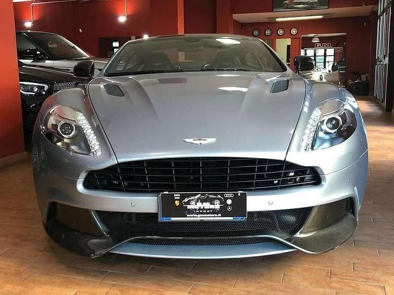 Usata Aston Martin Vanquish 574 CV (422 kW) 2013 Skyfall silver Coupé