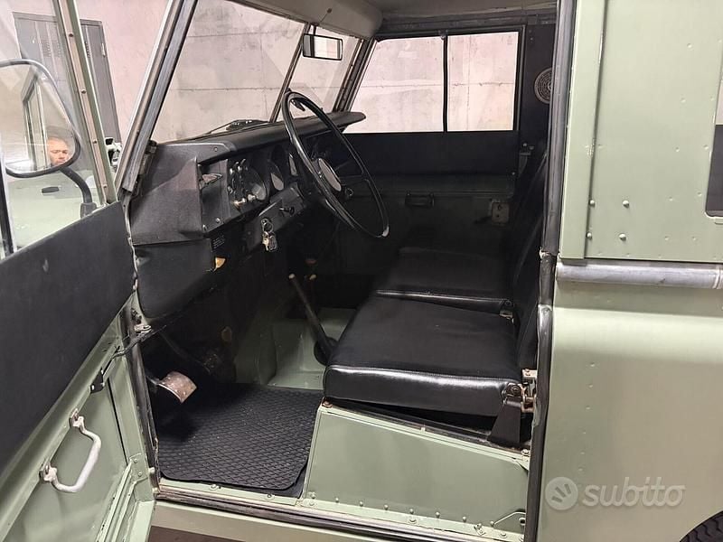Second-hand Land Rover 88 69 CP (50 kW) 1983 Verde SUV