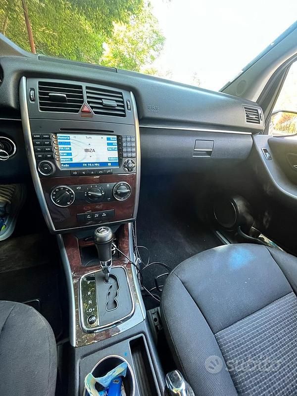 Usata Mercedes B200 2008 Grigio Monovolume