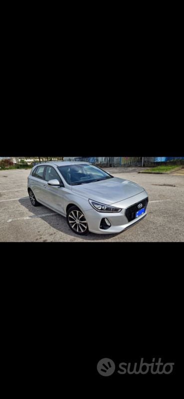 Usata Hyundai i30 2017 Grigio Berlina