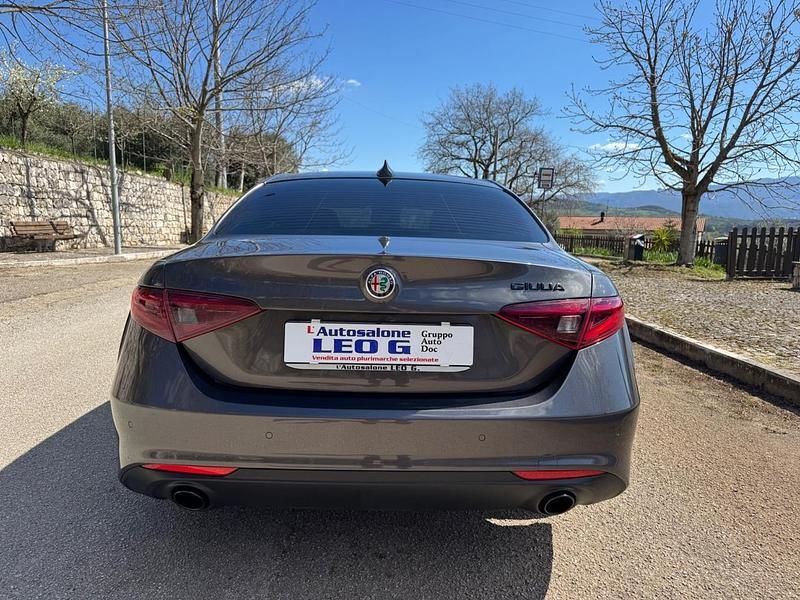 Usata Alfa Romeo Giulia Business 190 CV (139 kW) 2022 Grigio Berlina