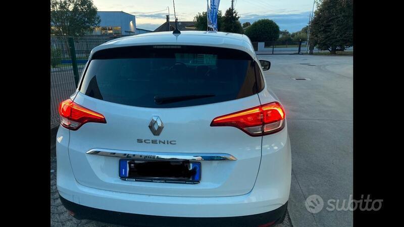 Usato 2017 Renault Scénic IV 1.6 Diesel 120 CV (12.500 €)